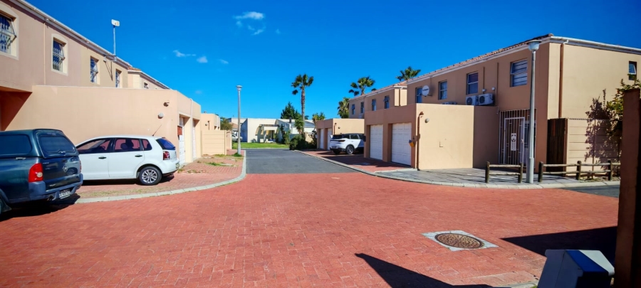 3 Bedroom Property for Sale in Parklands Western Cape